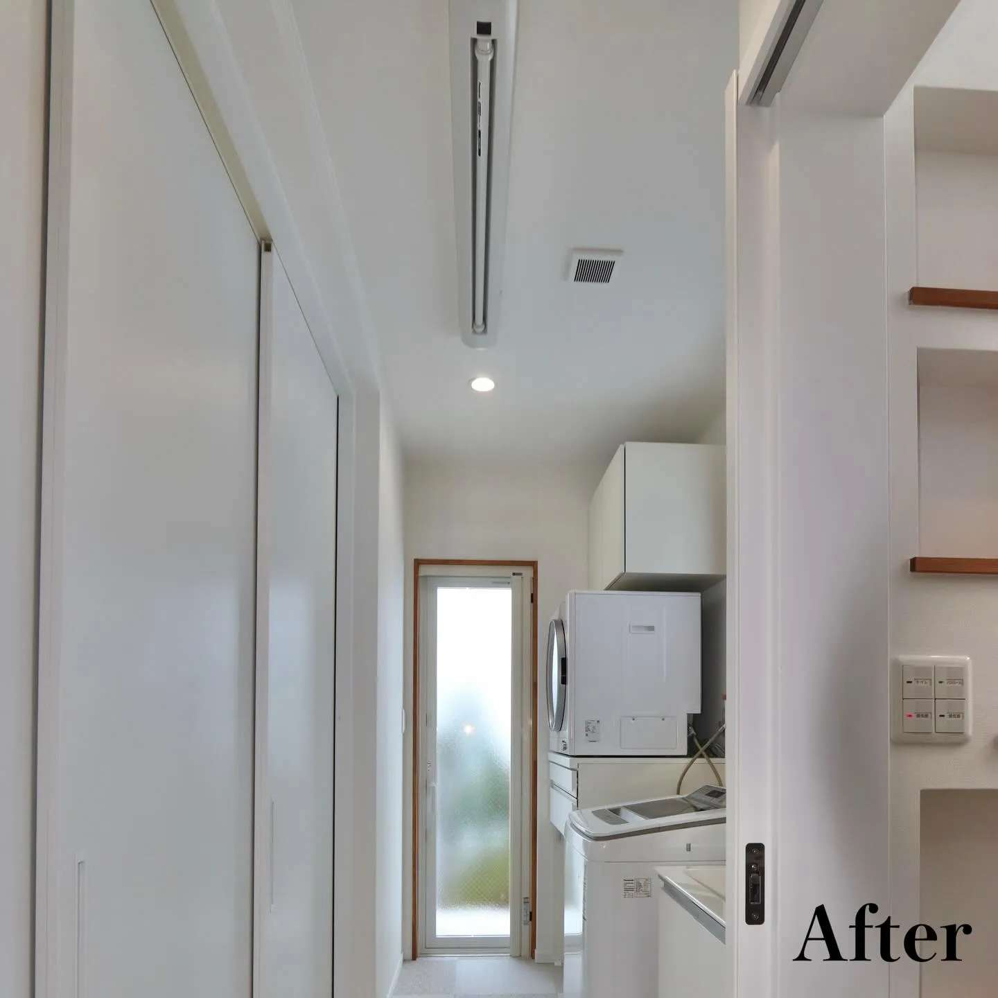 自然光がたっぷり入る、明るい洗面・洗濯スペース。