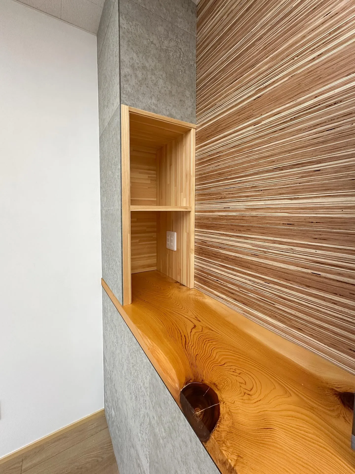 当社の応接室をリノベーションしました。