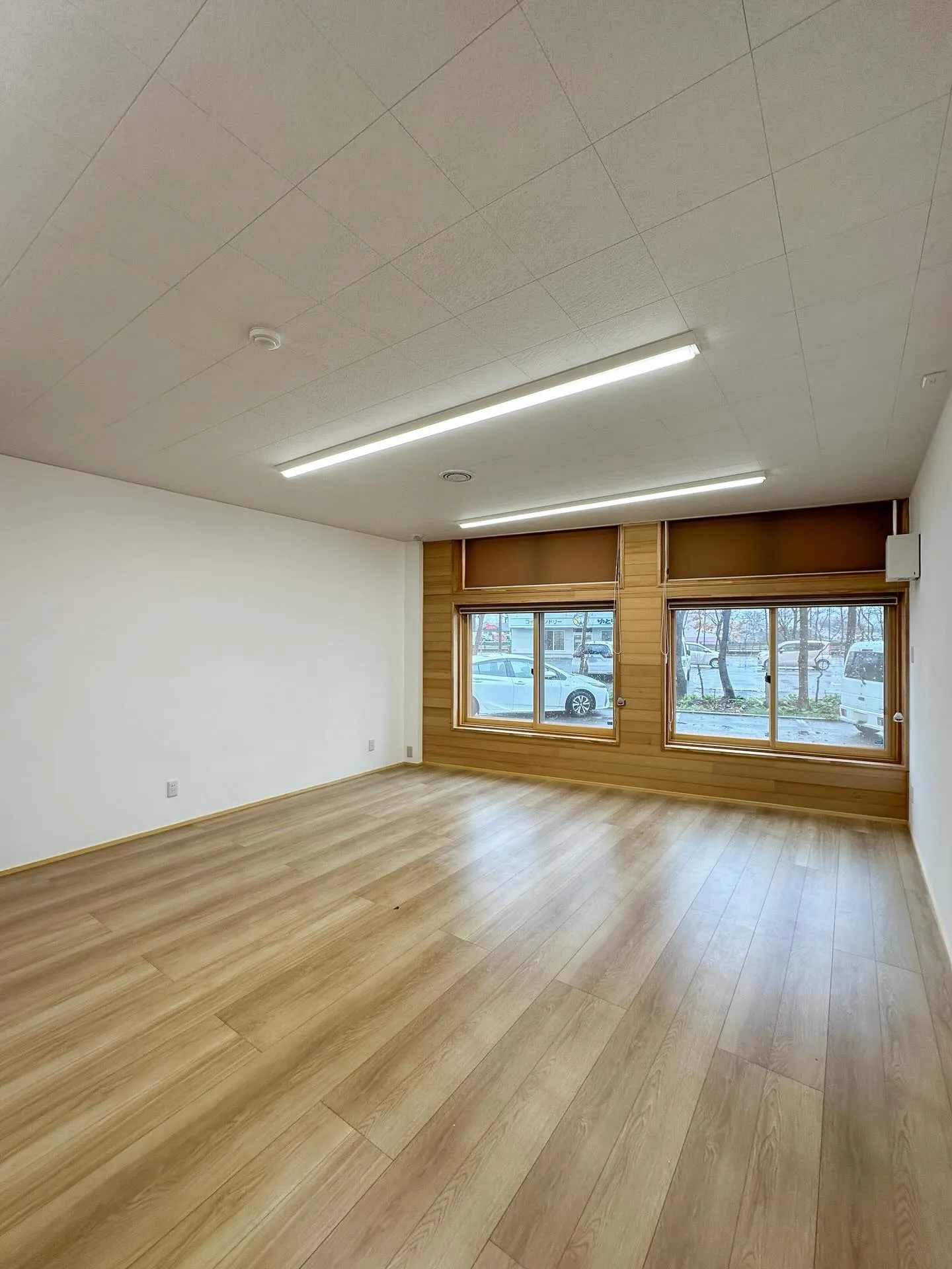 当社の応接室をリノベーションしました。